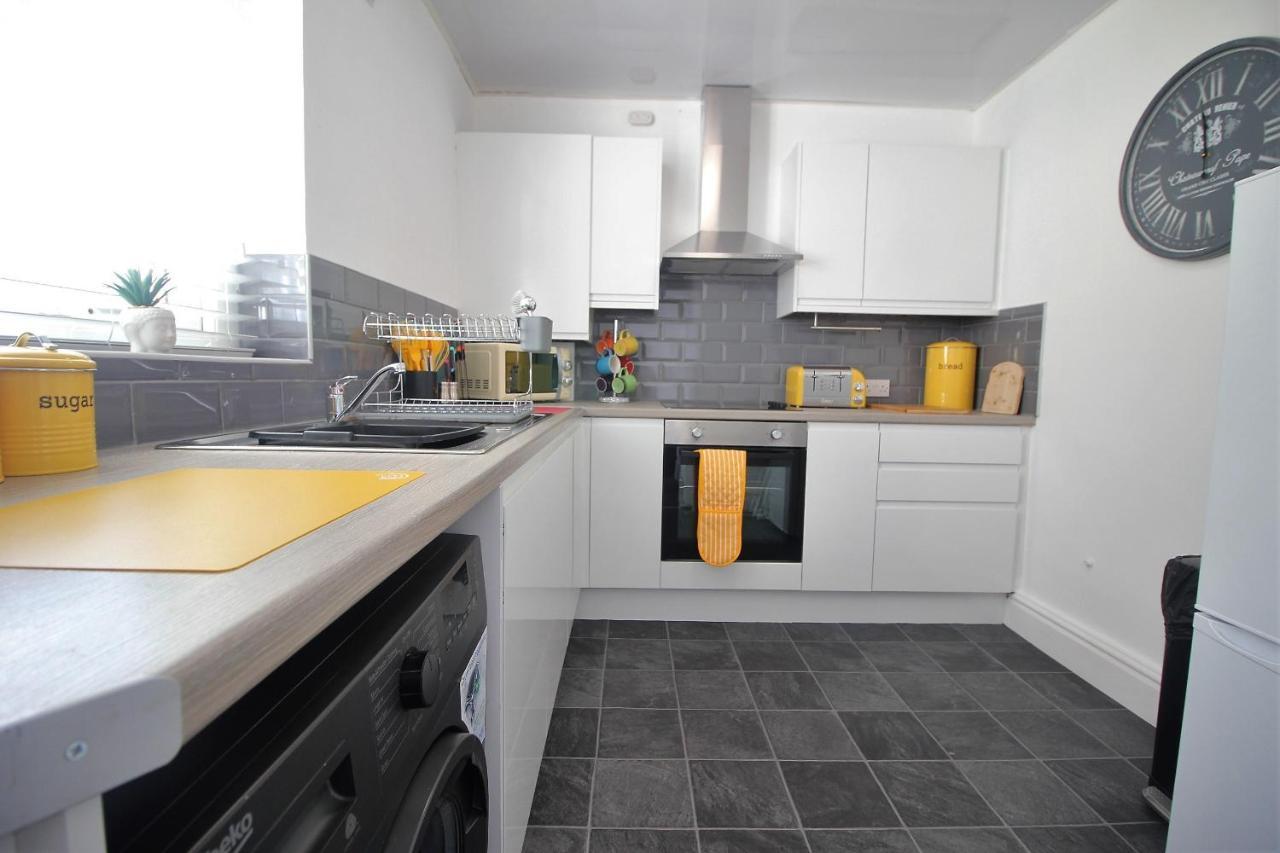 Holiday home Tower View House - 4 Bedroom - Newly Refurbished - 2 Mins Walk To *