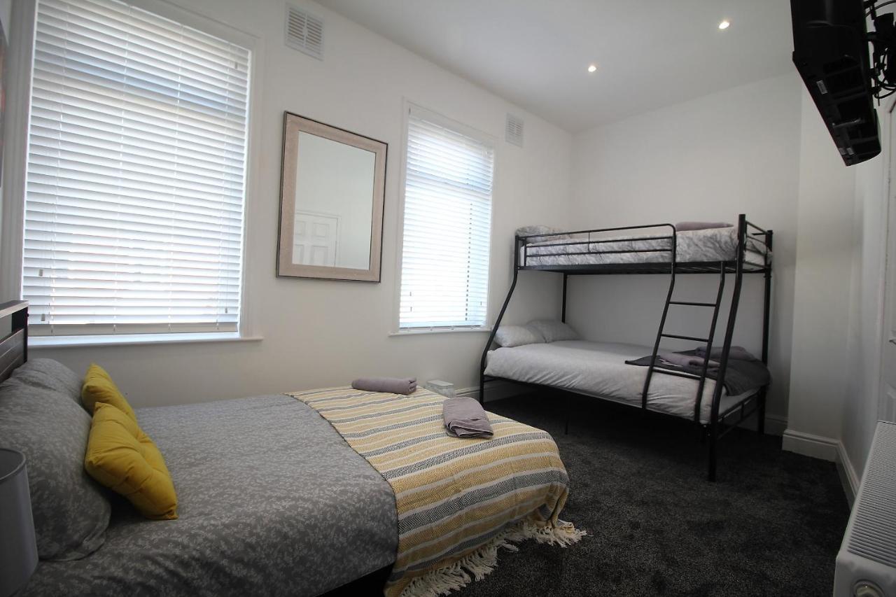 Holiday home Tower View House - 4 Bedroom - Newly Refurbished - 2 Mins Walk To *